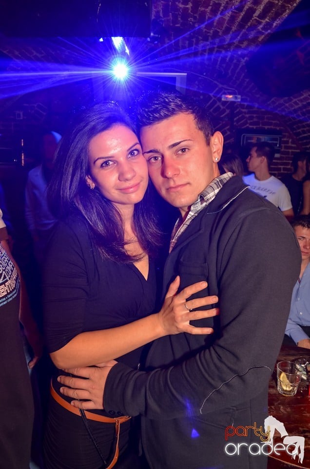 Party Tonight @ Club Escape, 