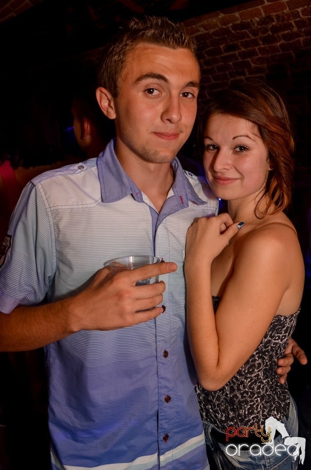 Party Tonight @ Club Escape, 