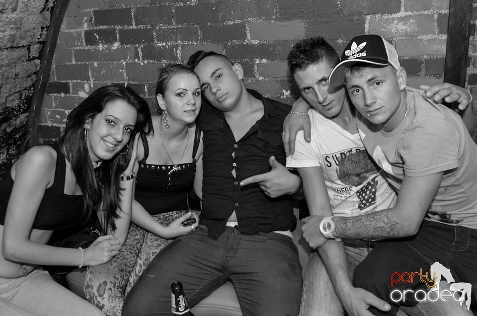 Party Tonight @ Club Escape, 