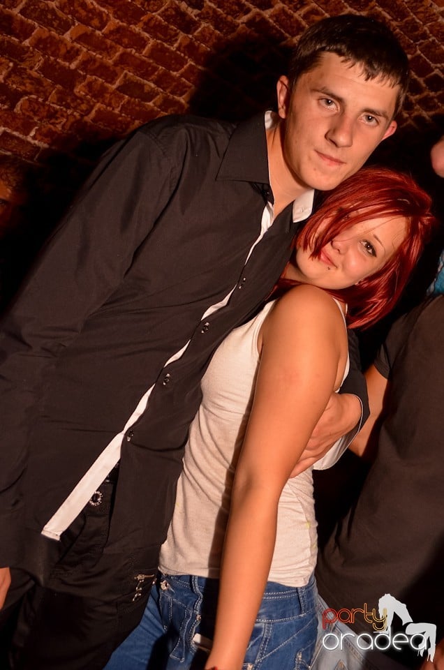 Party Tonight @ Club Escape, 