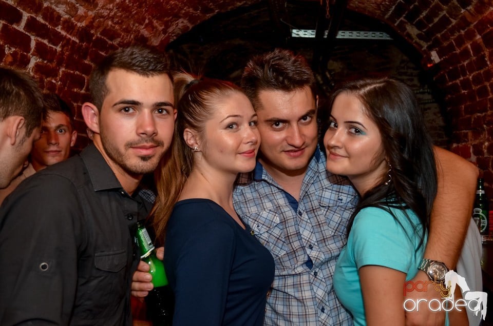 Party Tonight @ Club Escape, 