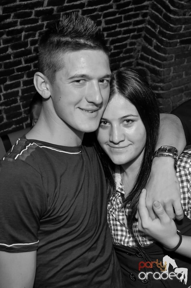 Party Tonight @ Club Escape, 