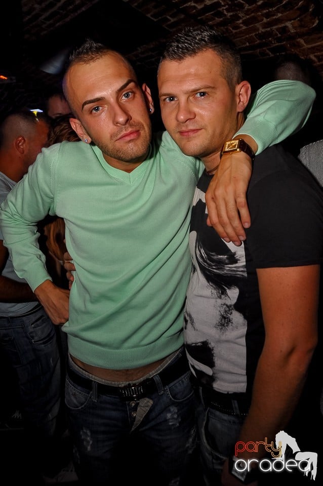 Party Tonight @ Club Escape, 