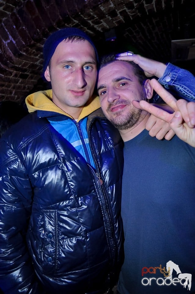 Party Tonight @ Club Escape, 