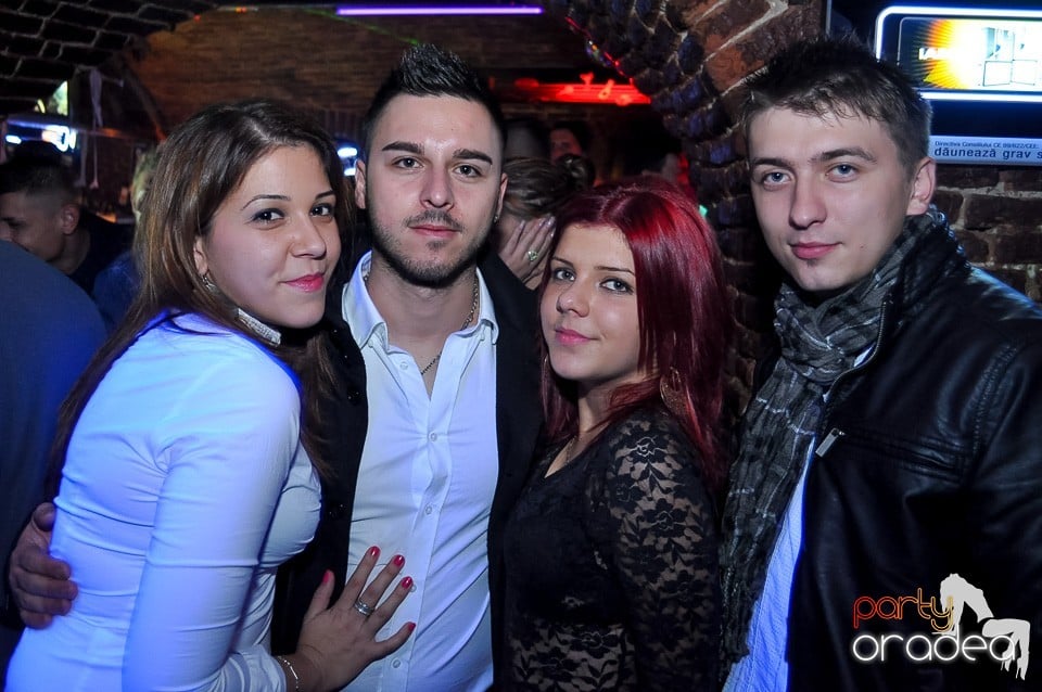 Party Tonight @ Club Escape, 