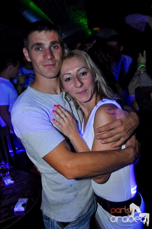 Party Tonight @ Club Escape, 