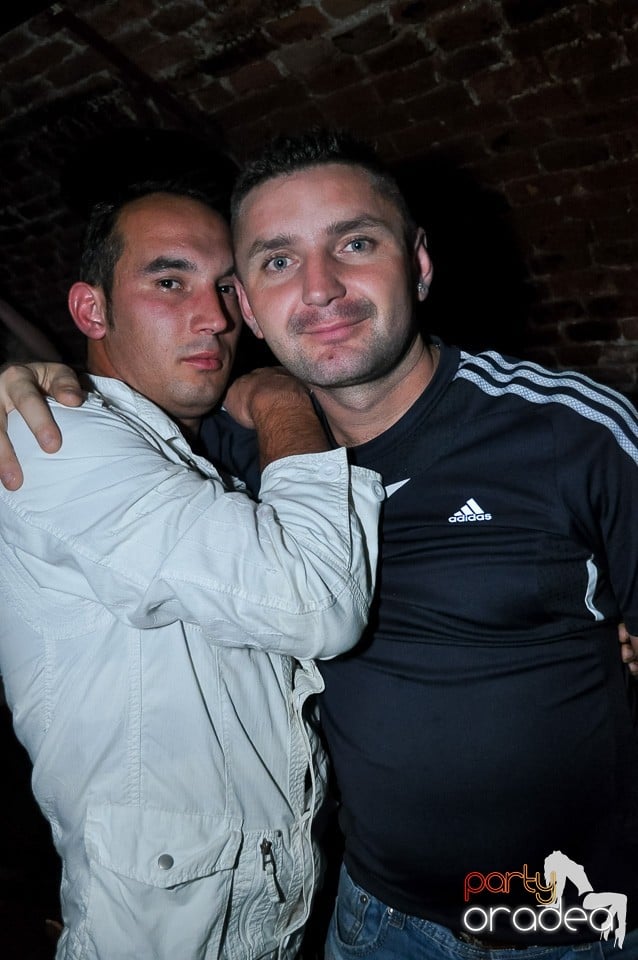 Party Tonight @ Club Escape, 