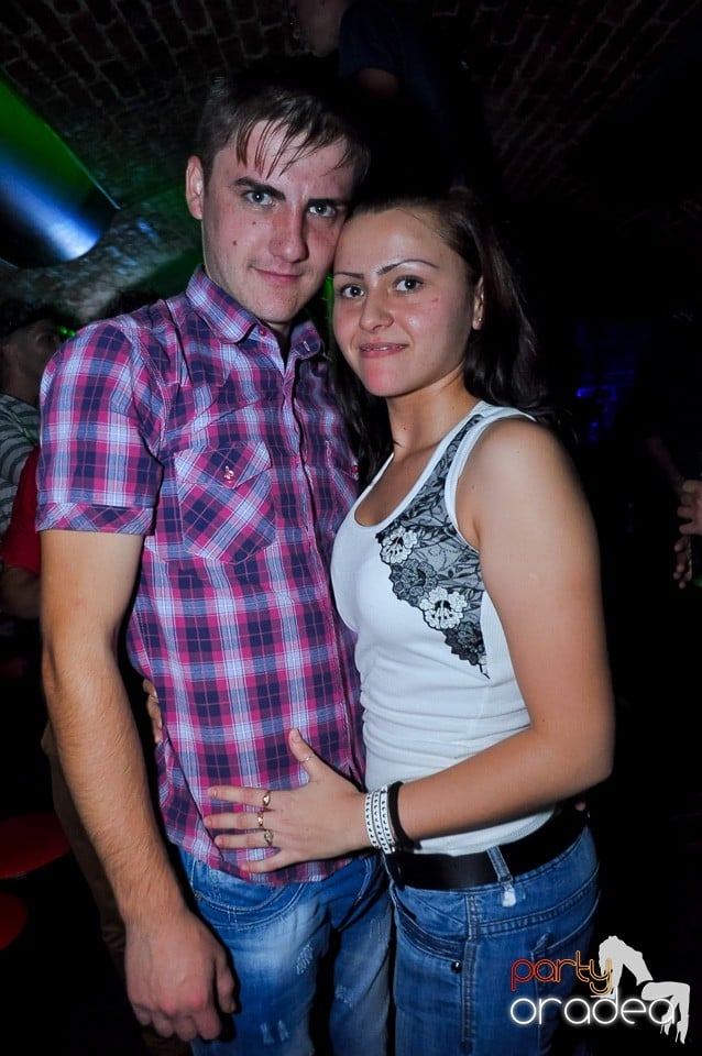 Party Tonight @ Club Escape, 