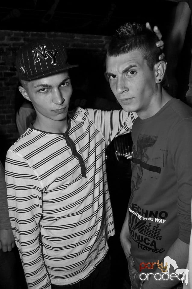 Party Tonight @ Club Escape, 