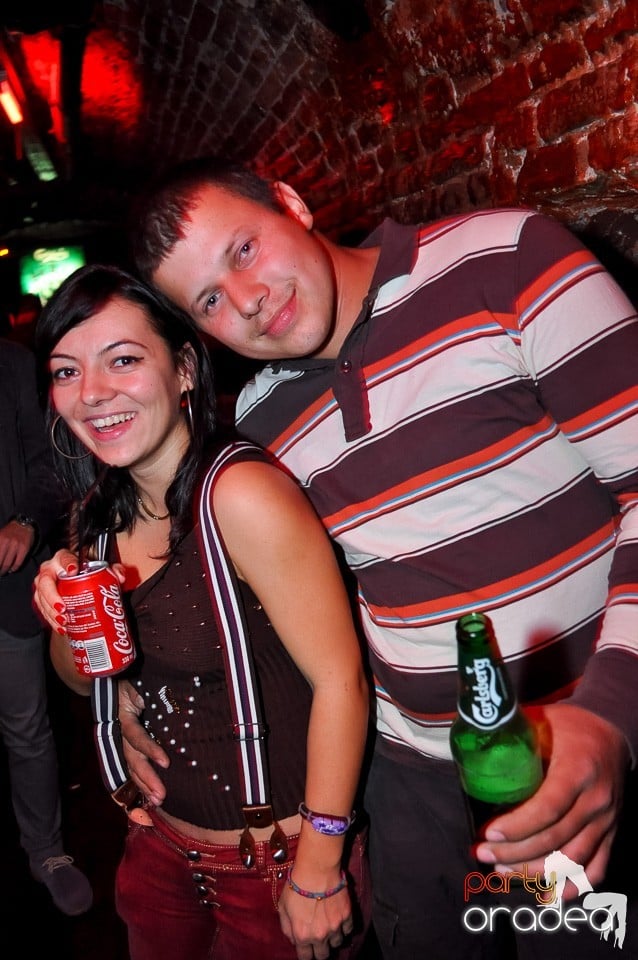 Party Tonight @ Club Escape, 