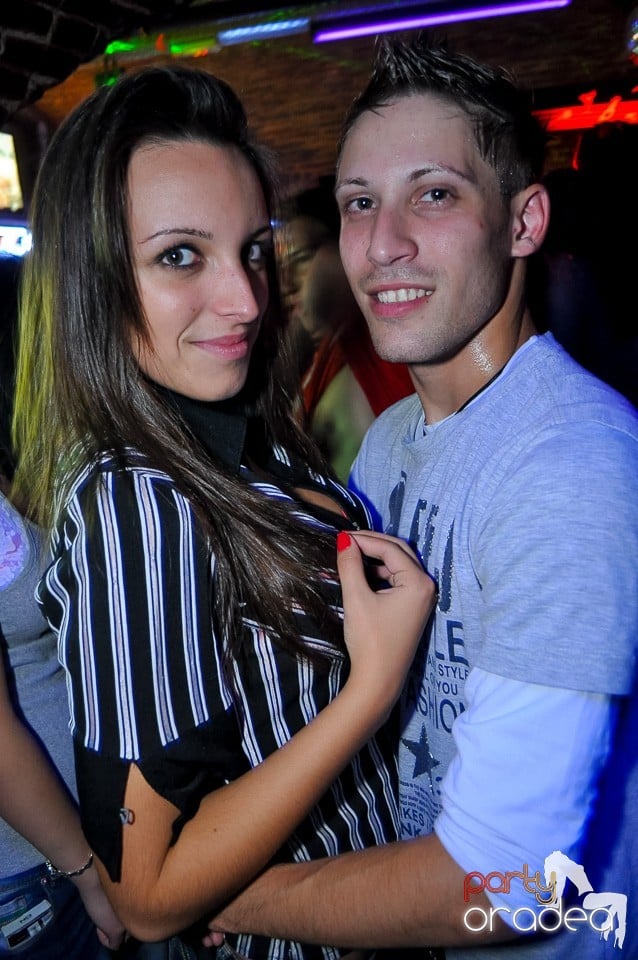 Party Tonight @ Club Escape, 