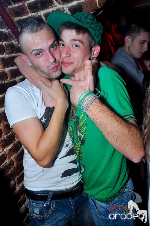 Party Tonight @ Club Escape, 