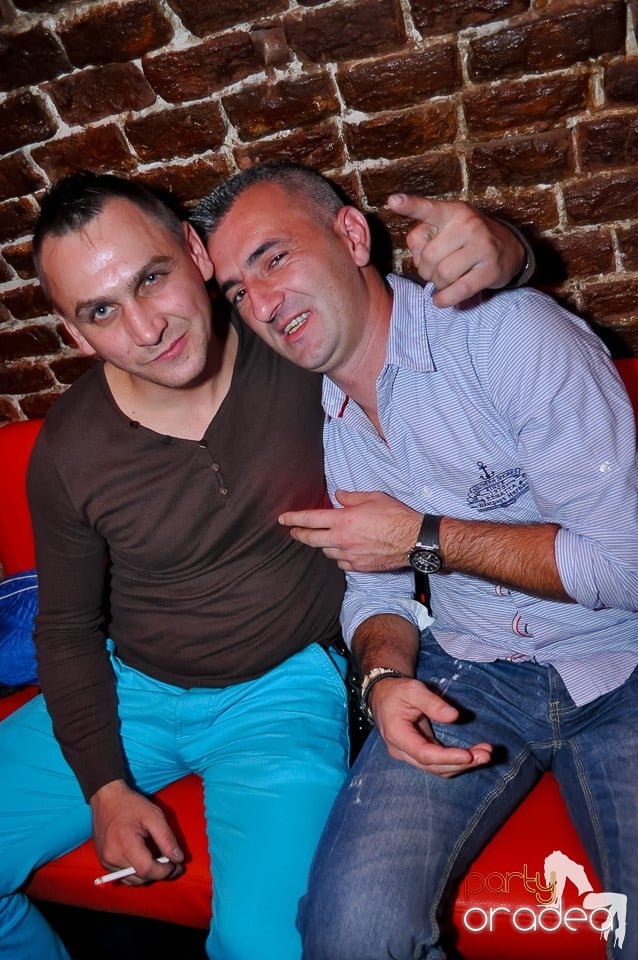 Party Tonight @ Club Escape, 