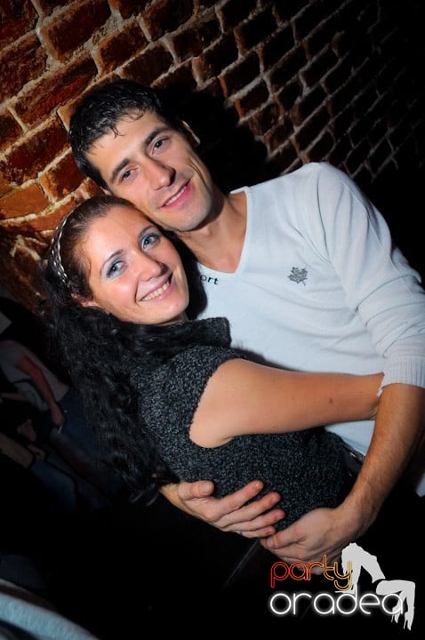 Party vineri în Club Escape, 