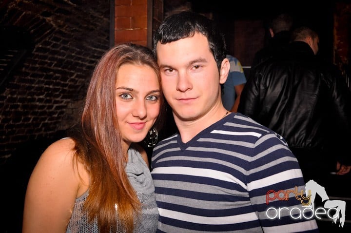 Party vineri în Club Escape, 