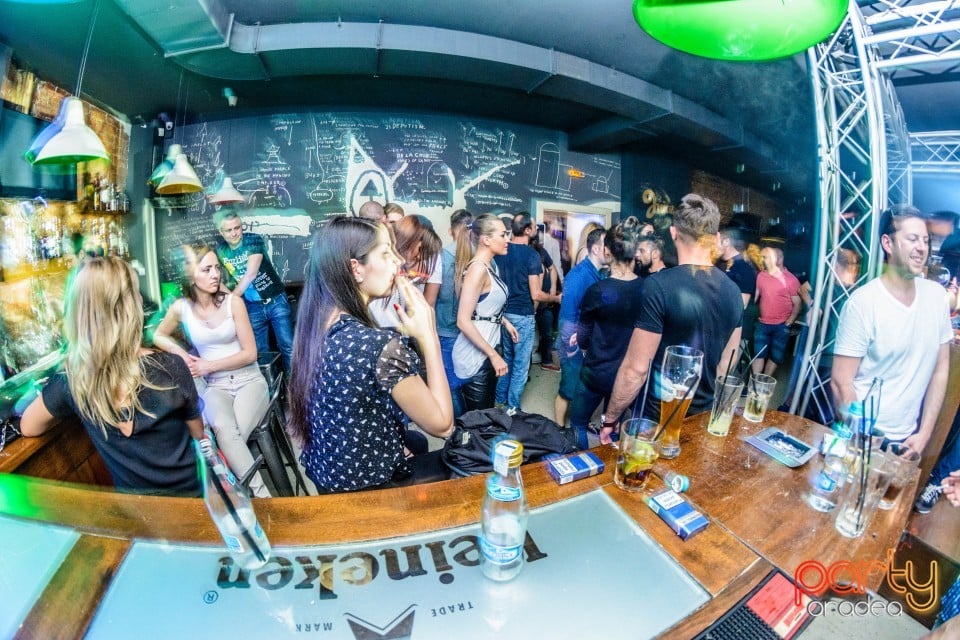 Party with Albui în Juice, Juice