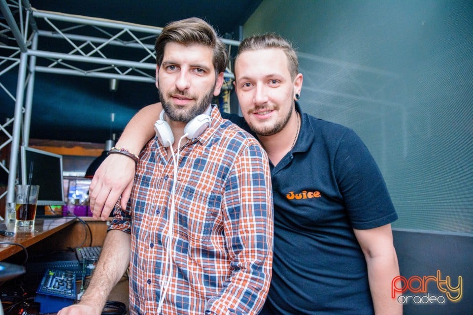 Party with Albui în Juice, Juice