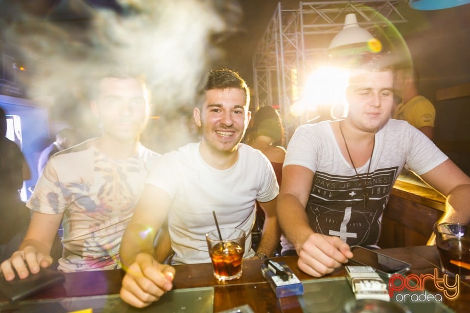 Party with Caveman, Juice