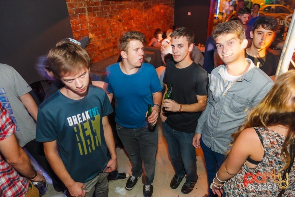 Party with Caveman, Juice