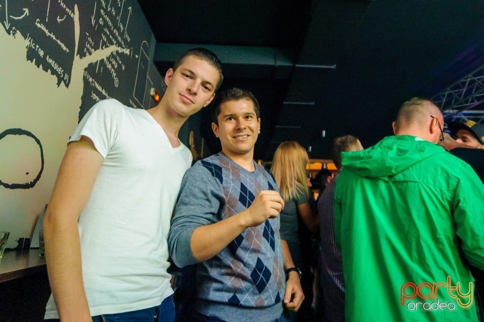 Party with Coxxo, Juice