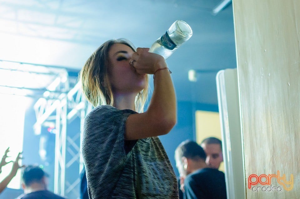 Party with Coxxo, Juice