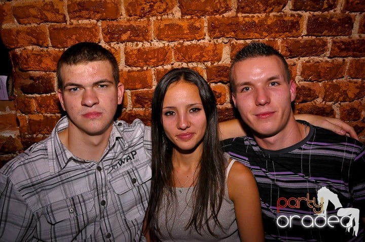 Pe ringul de dans din Escape, 