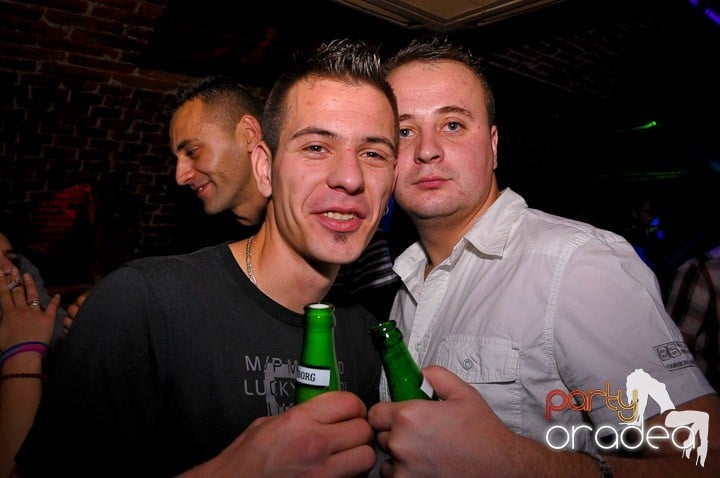 Pe ringul de dans din Escape, 