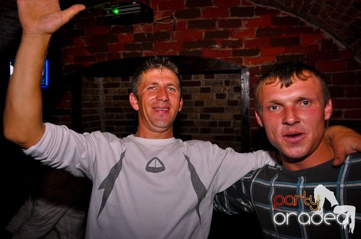 Pe ringul de dans din Escape, 