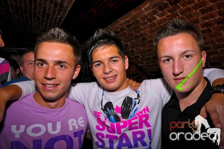 Pe ringul de dans din Escape, 