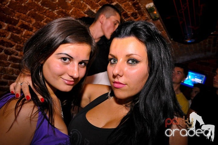 Pe ringul de dans din Escape, 