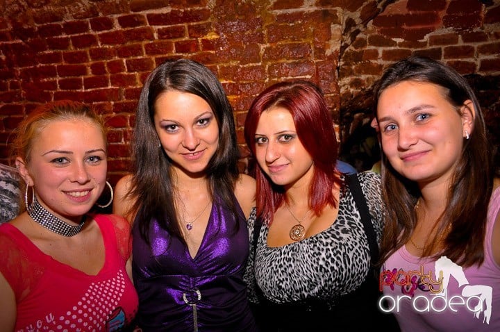 Pe ringul de dans din Escape, 