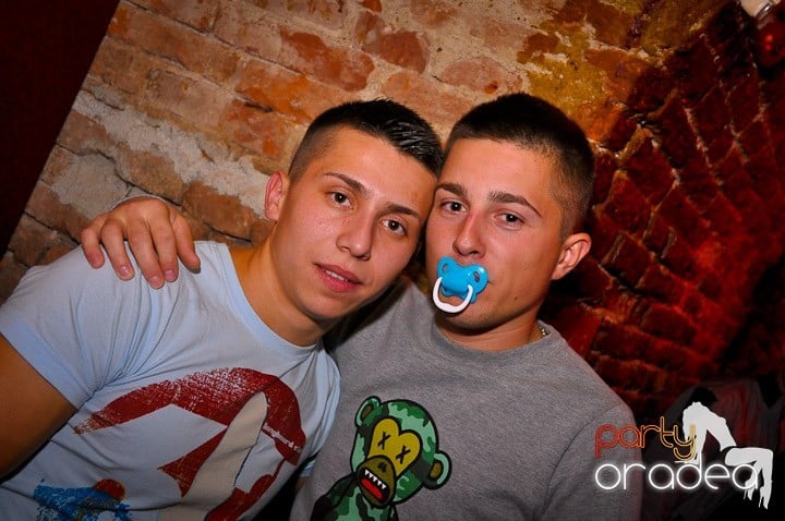 Pe ringul de dans din Escape, 