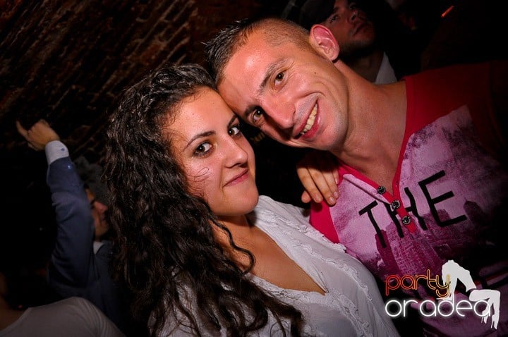 Pe ringul de dans din Escape, 