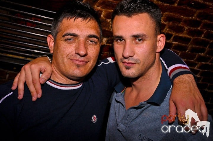 Pe ringul de dans din Escape, 