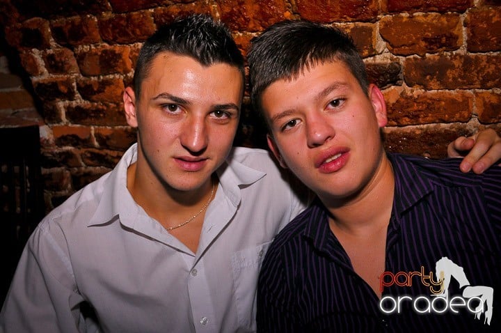 Pe ringul de dans din Escape, 