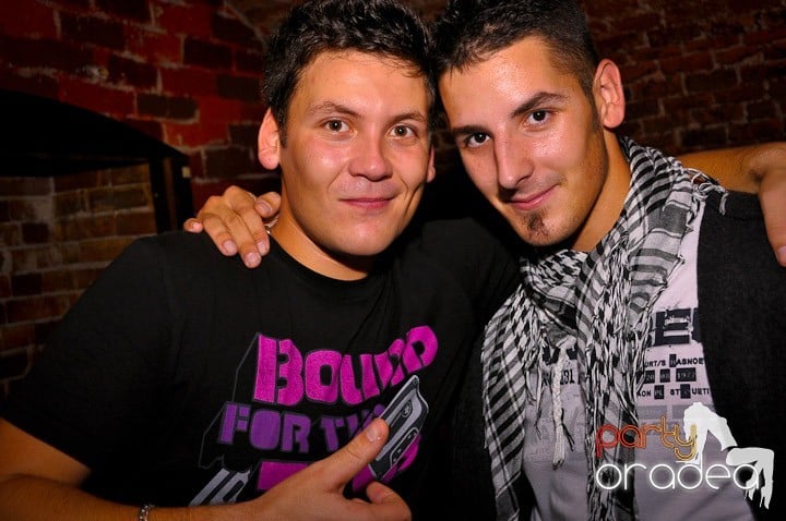 Pe ringul de dans din Escape, 