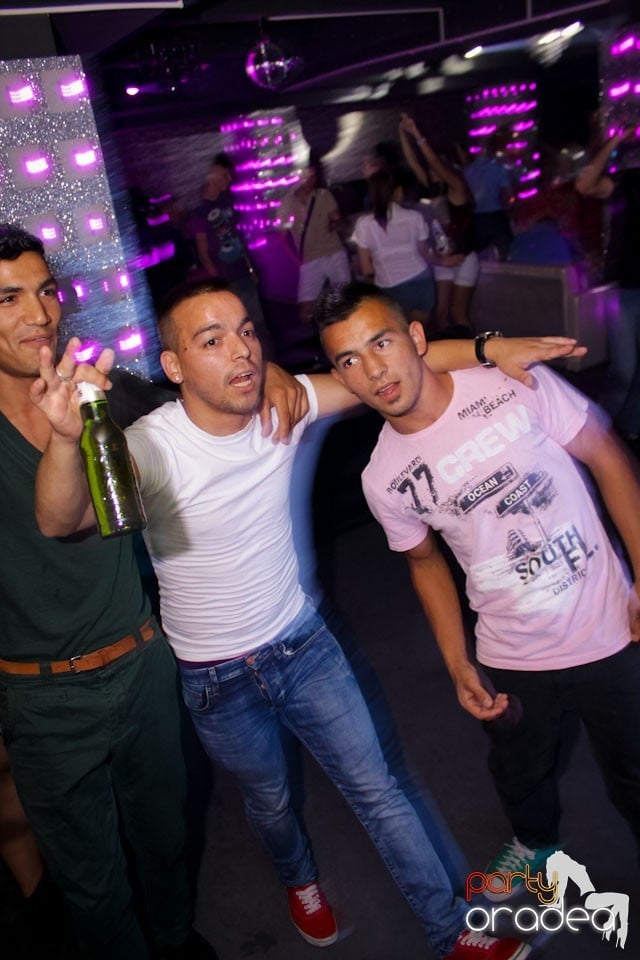 Pedro de la Oradea în Club Life, 