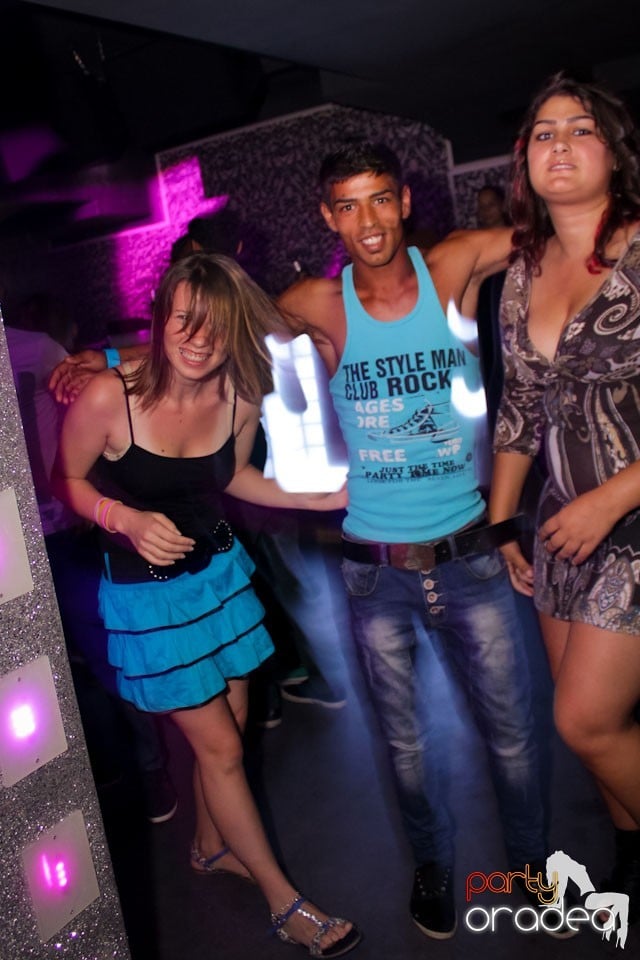 Pedro de la Oradea în Club Life, 