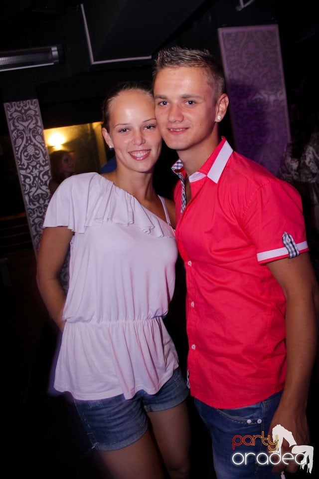 Pedro de la Oradea în Club Life, 