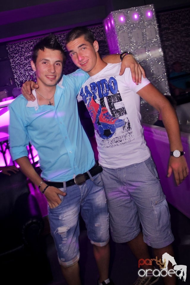 Pedro de la Oradea în Club Life, 