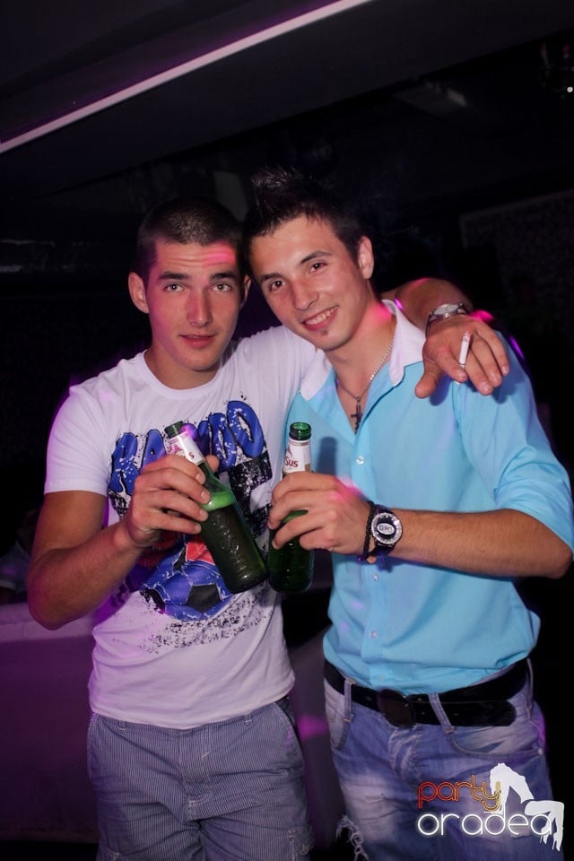 Pedro de la Oradea în Club Life, 