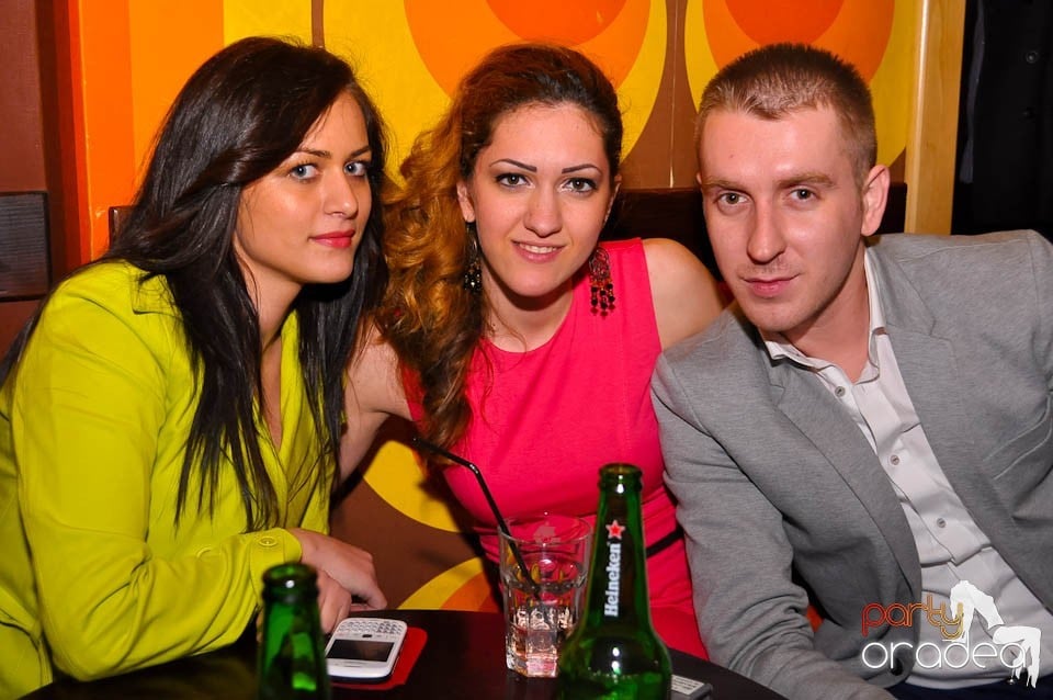 Peti & Gizmo în Juice, Juice