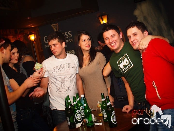 Petrecem alături de Lord's Club, Lord's Pub