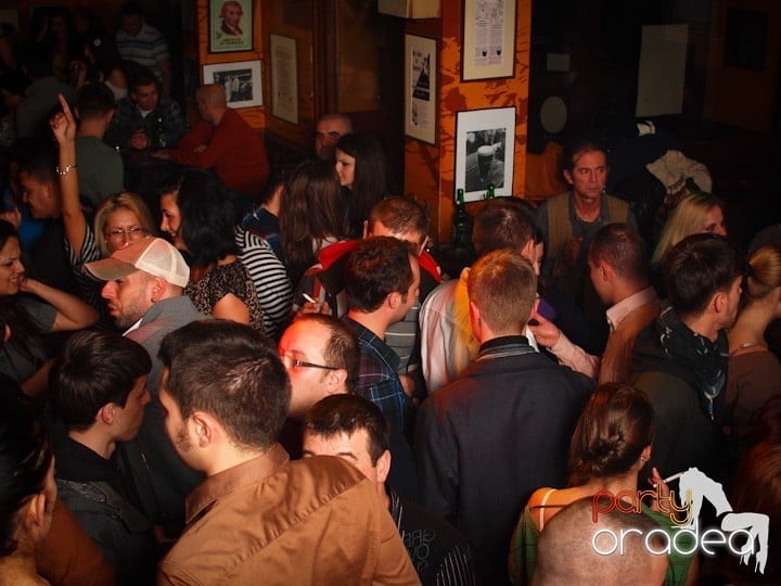 Petrecem alături de Lord's Club, Lord's Pub