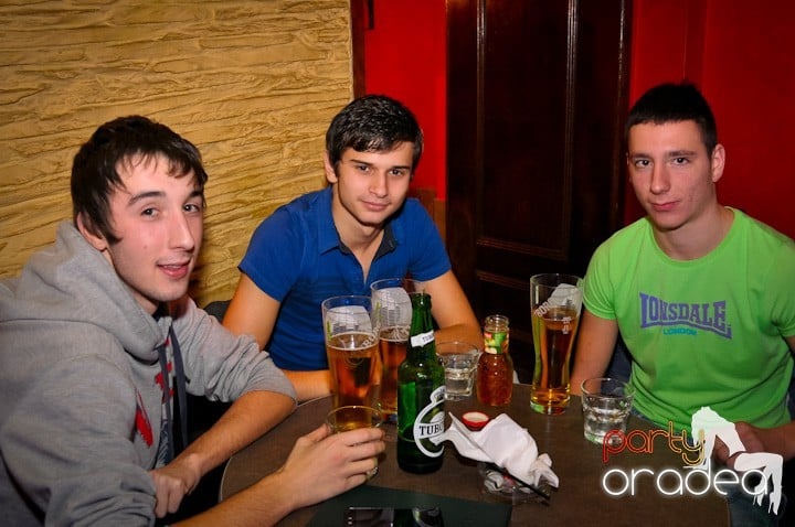 Petrecem cu Downtown, 