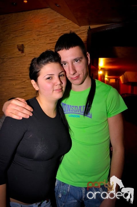 Petrecem cu Downtown, 