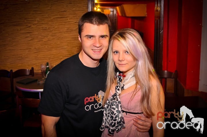 Petrecem cu Downtown, 