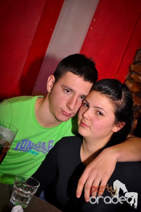 Petrecem cu Downtown, 