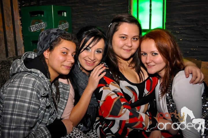 Petrecem cu Downtown, 