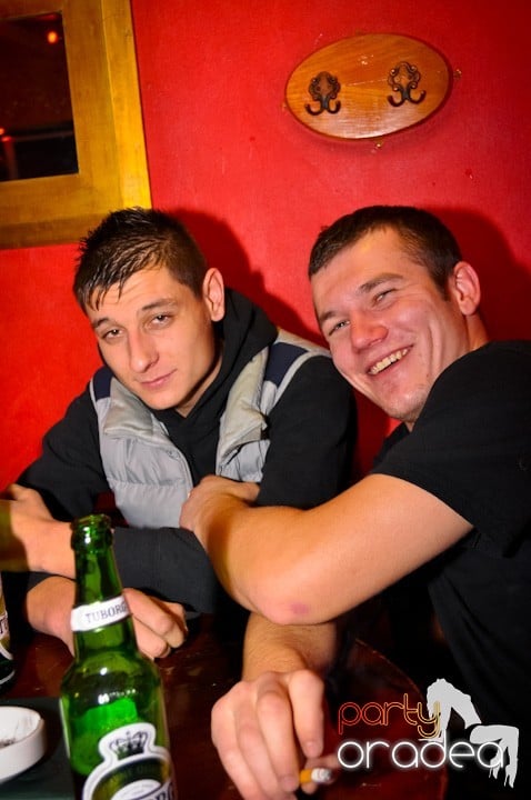 Petrecem cu Downtown, 